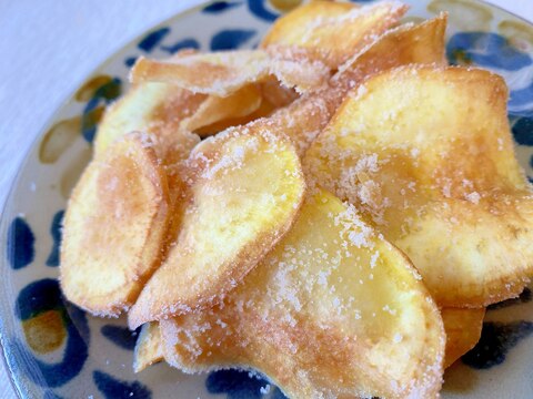 パリパリ食感!さつまいもチップス